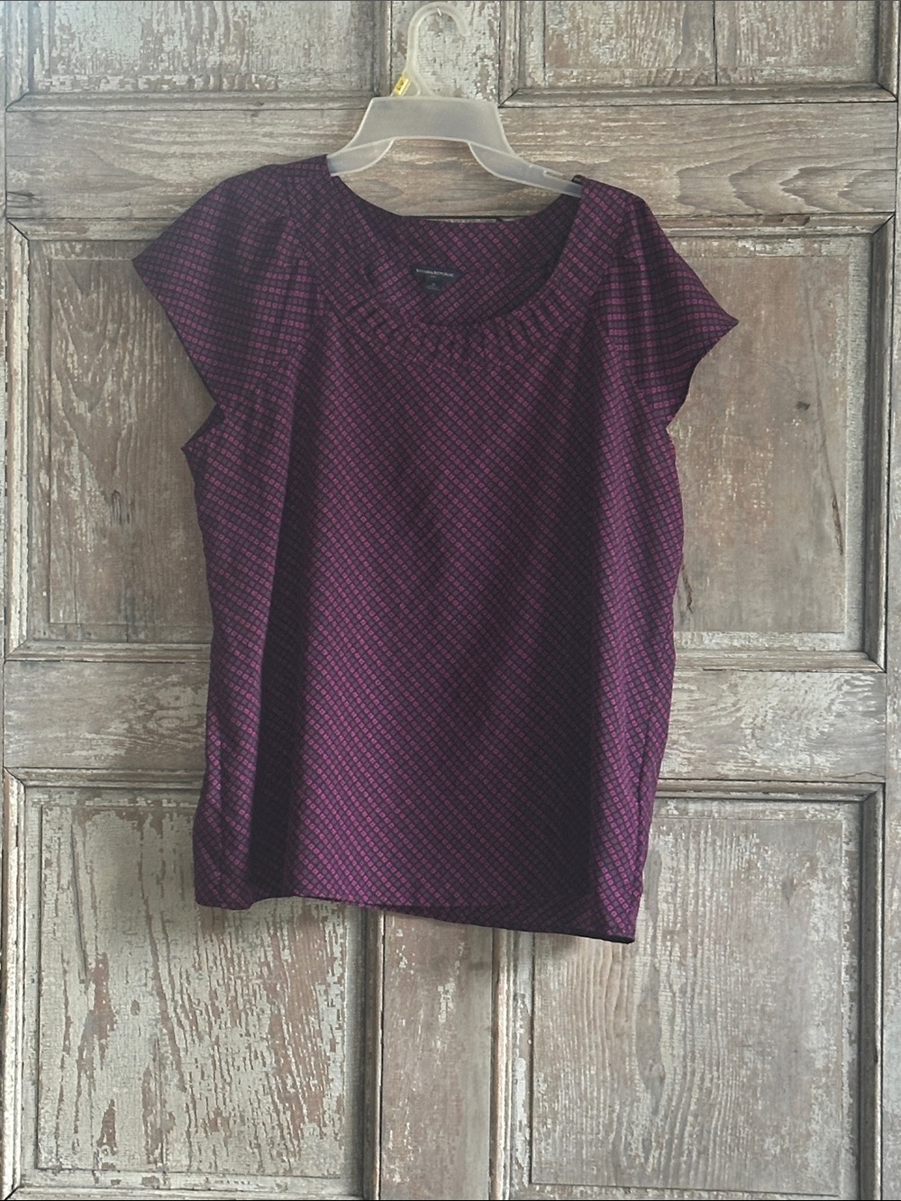 Banana Republic Women's Cap Sleeve Blouse in Plum Pattern